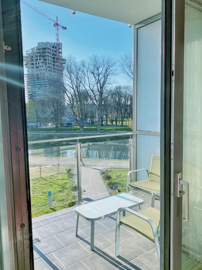 Capital Towers - Apartament Pop-Art Z Widokiem Na Rzeke Rzeszów Eksteriør billede